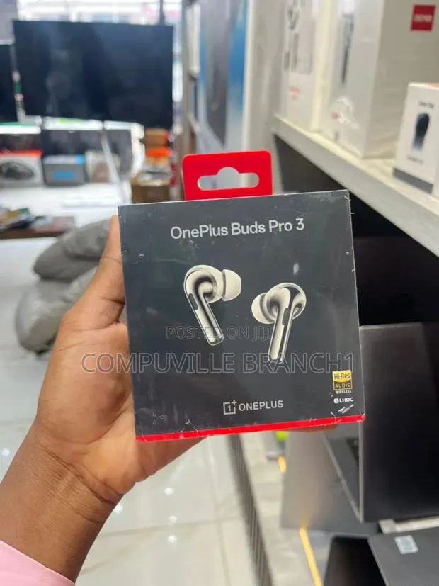 One Plus Buds Pro 3 · Photo 1
