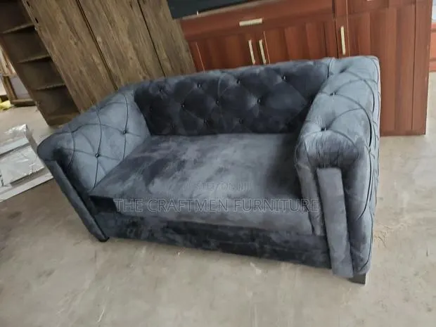 3 In 1 Luxury Velvet Sofa · Photo 1