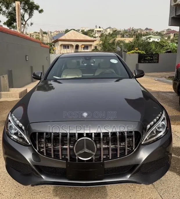 Mercedes-Benz C300 Base C300 AWD 4MATIC Coupe 2018 · Photo 1
