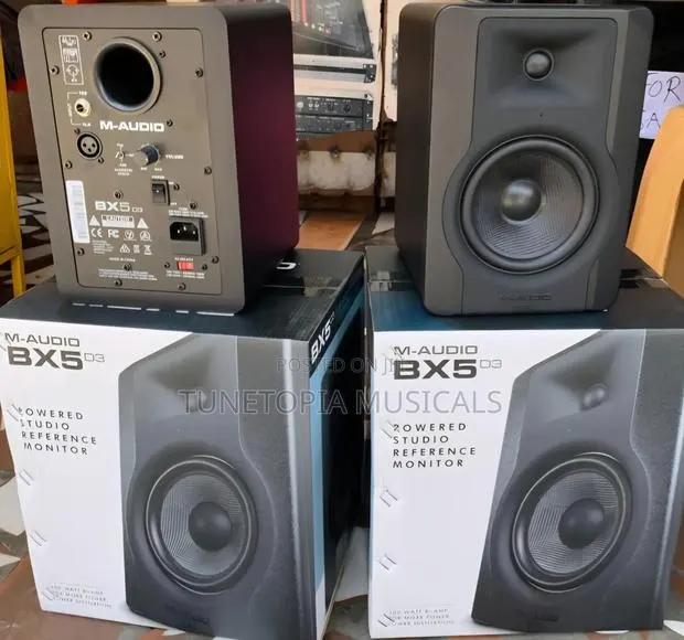 M-Audio Bx5 D3 5-Inch Powered Studio Monitors. · Photo 1