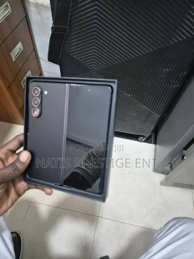 Samsung Galaxy Note 10 Plus 256 GB Black · Photo 1