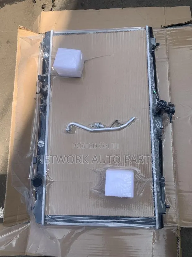 Honda Accord Radiator Tank for 2008 to 2018 · Photo 1