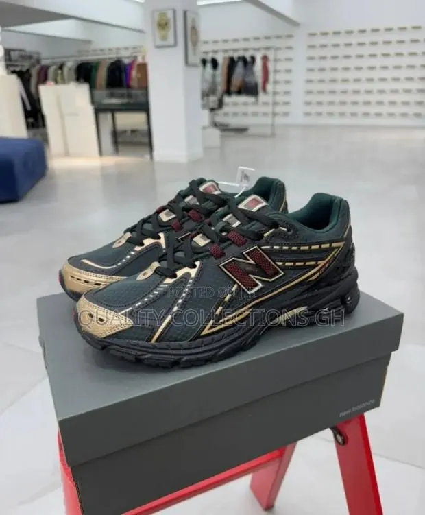 Kith New Balance 1906 · Photo 1