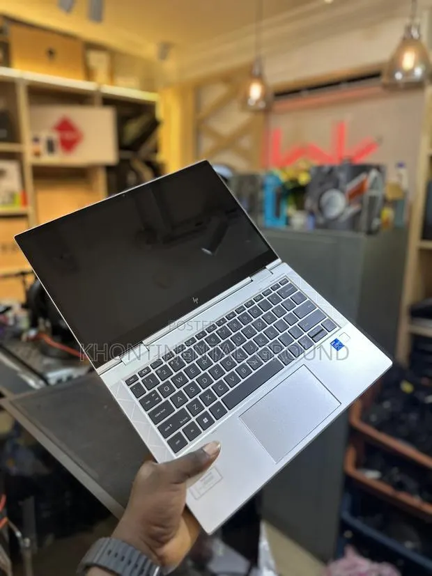 Laptop HP EliteBook 830 G8 16GB Intel Core i5 SSD 512GB · Photo 1