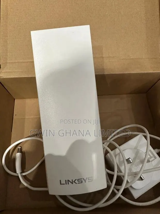 Linksys Velop WHW0303 Tri-Band Wifi Router. 2200mbs,30+ Users.6000sqft · Photo 1