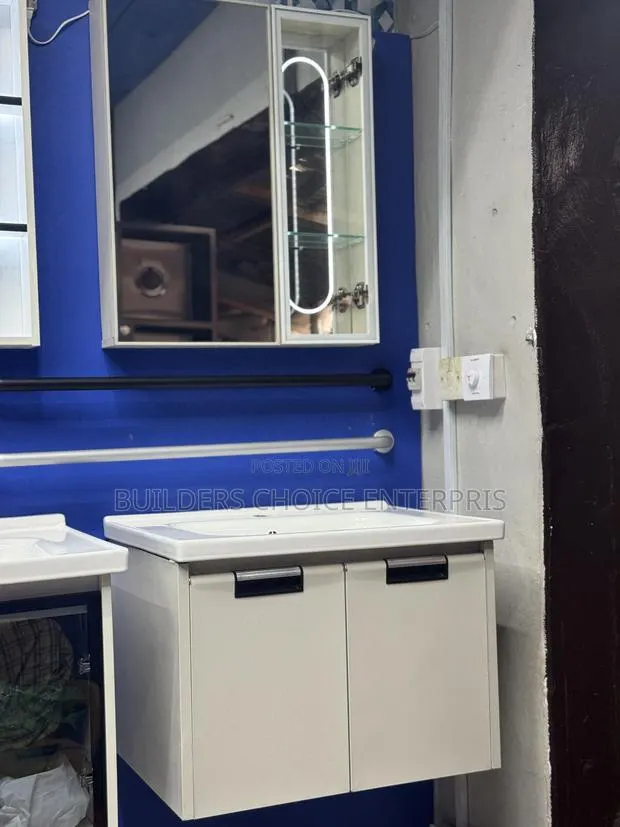 Cabinet Basin With Cabinet Mirror 60cmm · Photo 1