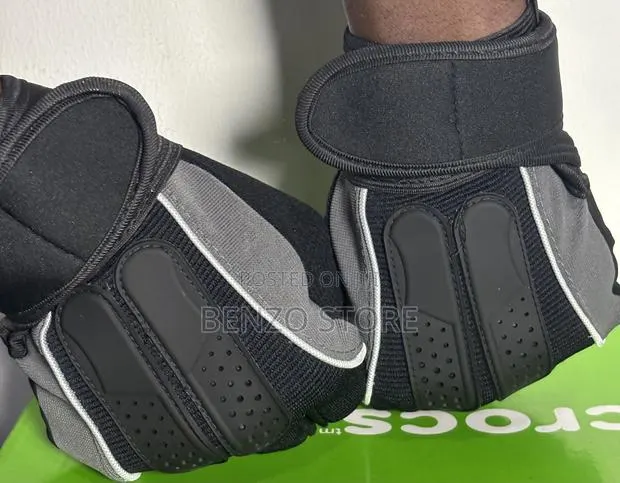 Premium Workout Gloves For Gym And Fitness Training · Photo 1