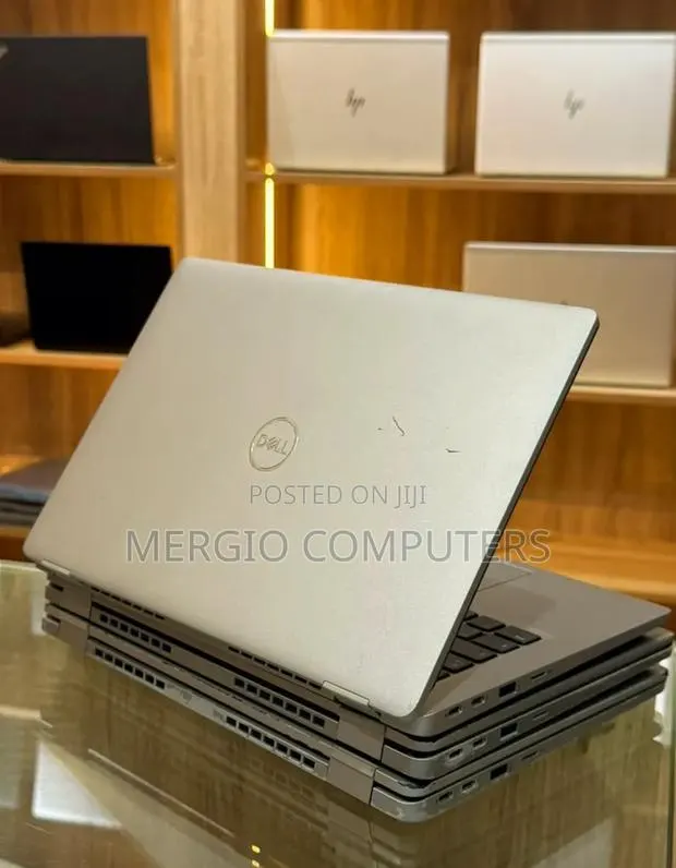 Laptop Dell Latitude 5320 16GB Intel Core i5 SSD 256GB · Photo 1