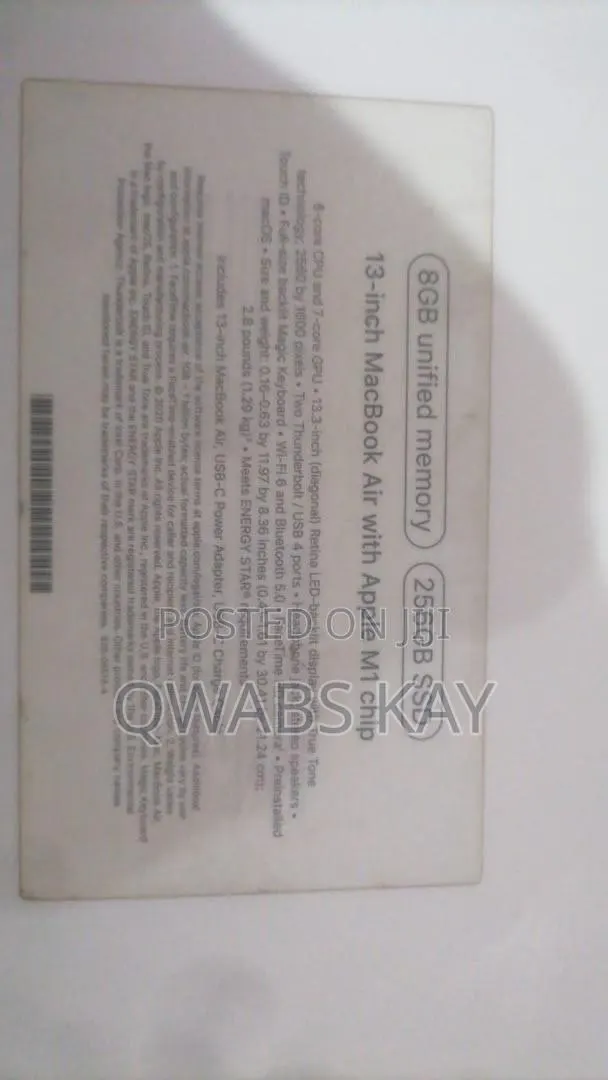 Laptop Apple MacBook 2020 8GB Apple M1 HDD 256GB · Photo 1