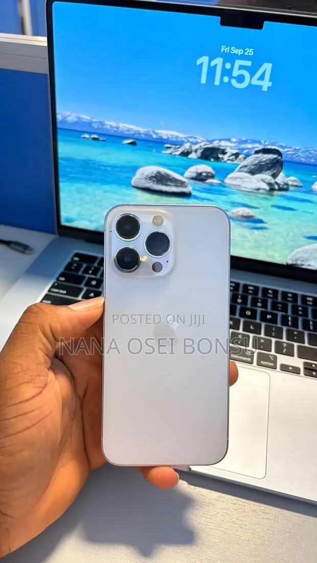 Apple iPhone 13 Pro 128 GB White · Photo 1