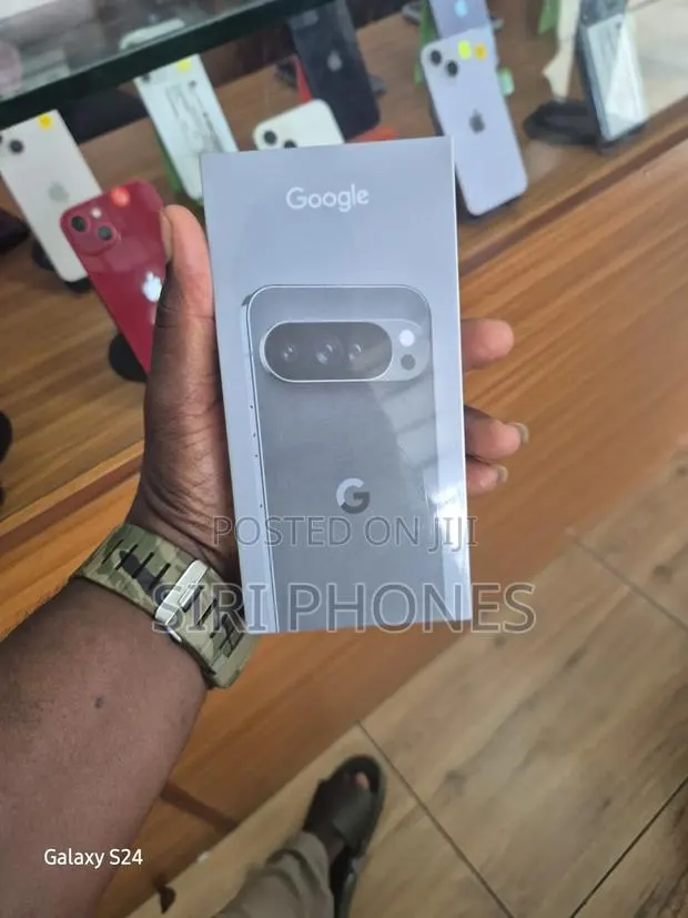 New Google Pixel 10 Pro XL 256 GB Gray · Photo 1