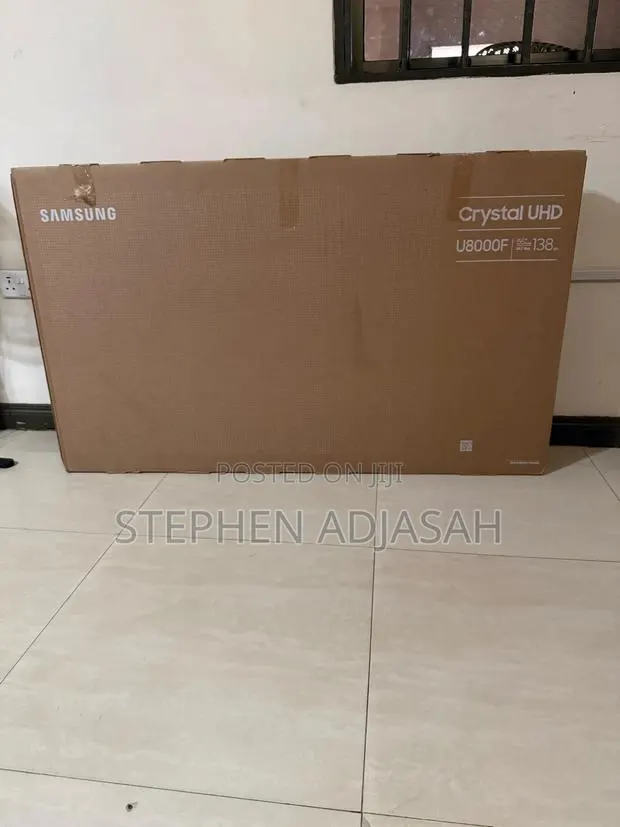 The Samsung 55-Inch Crystal UHD U8000F · Photo 1