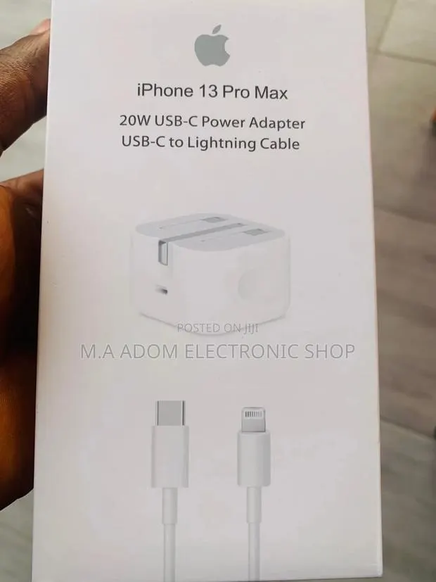 Long Lasting Type C 4 Pins Charger(20W)White. · Photo 1