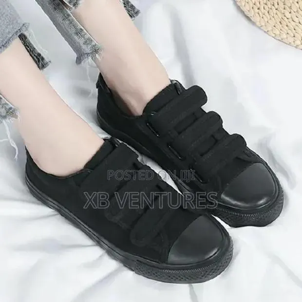 Flat Canvas Shoes Velcro Korean Style · Photo 1