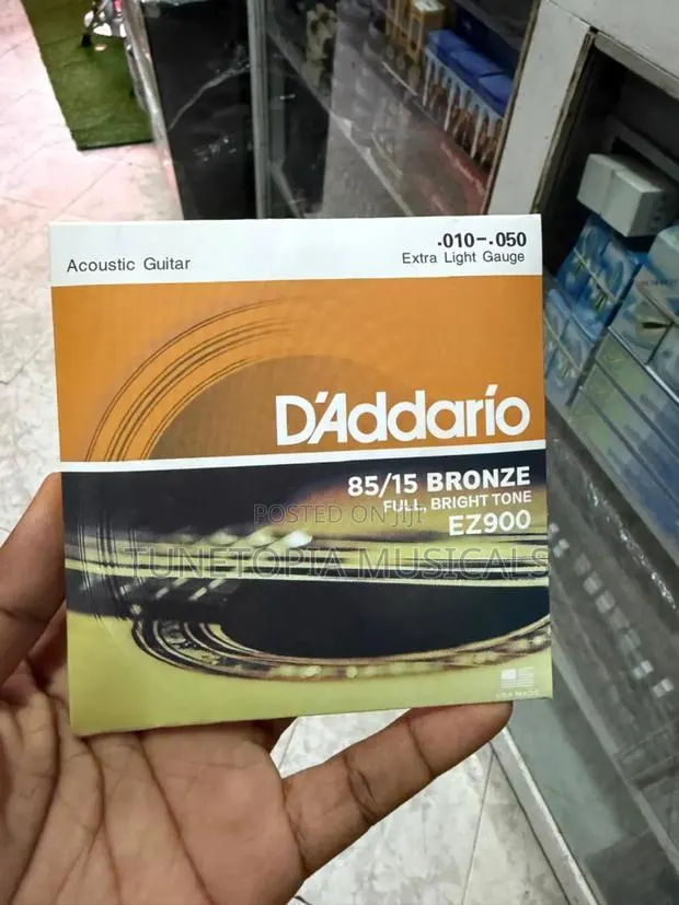 d'Addario Ez900 85/15 Bronze Acoustic Guitar Strings. · Photo 1