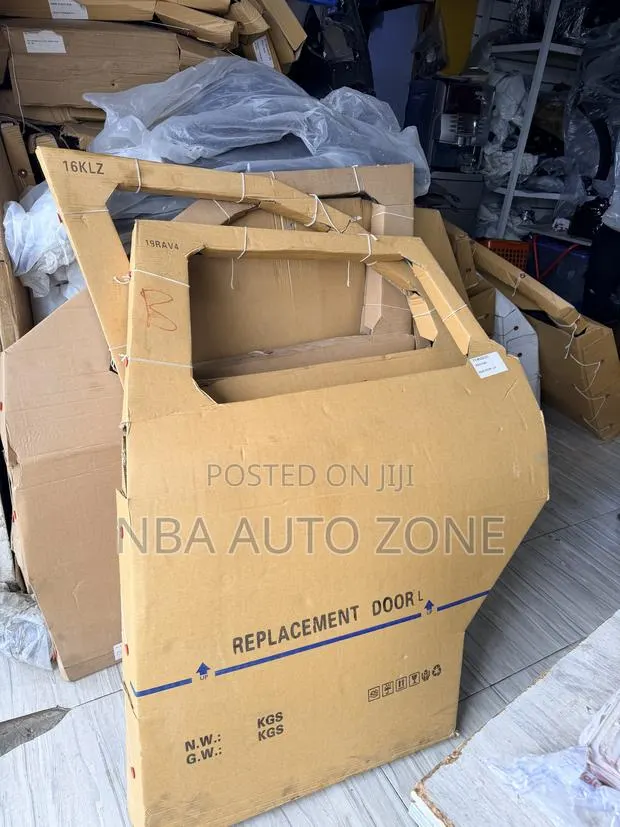 Toyota RAV4 2020-2022 Rear /Back Door New · Photo 1