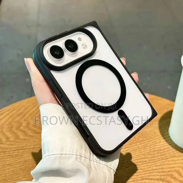 iPhone Duo Transparent Case With Black Edges · Photo 1