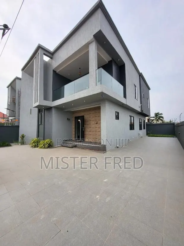 5bdrm House in Oyarifa for sale · Photo 1