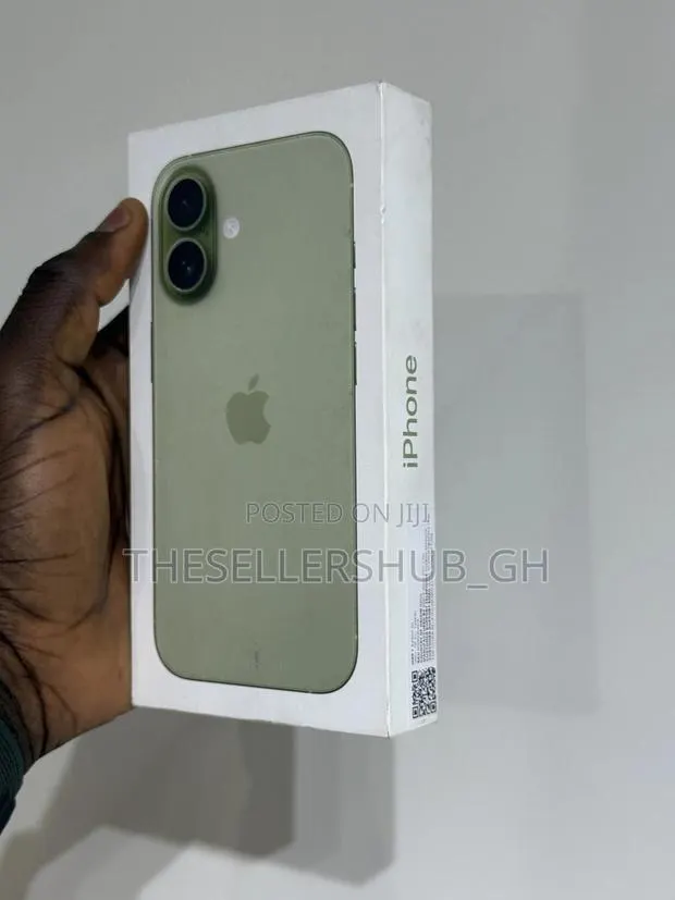 New Apple iPhone 17 256 GB Green · Photo 1