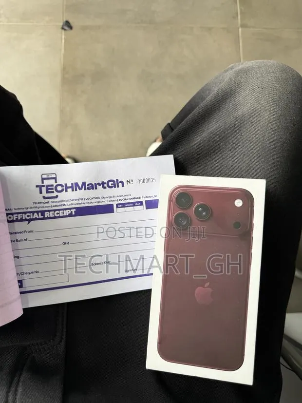 New Apple iPhone 18 Pro 256 GB Red · Photo 1