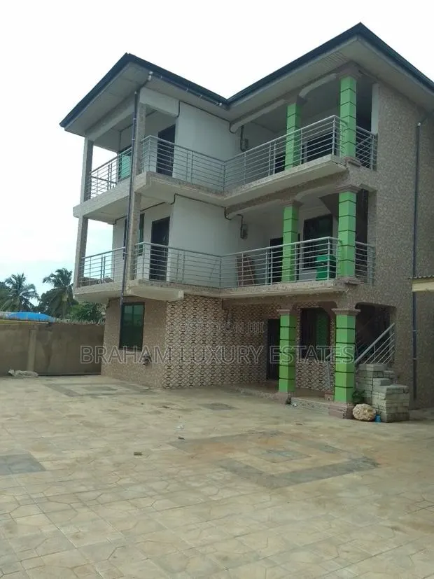 3bdrm Apartment in Ravico, Nungua for rent · Photo 1