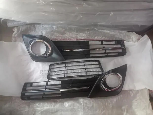 Camry 2012-2014 Down Grille Sports · Photo 1