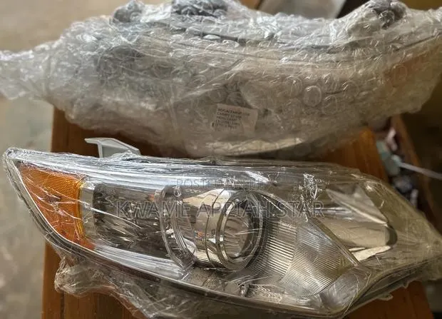 Camry “2012,2013,2014” Headlight Pair · Photo 1