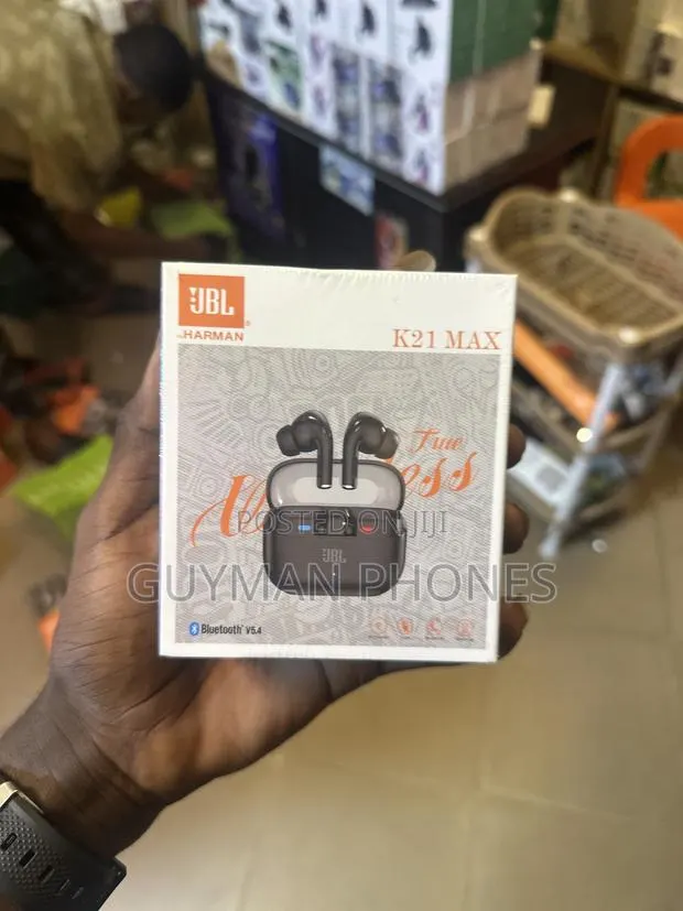 JBL Max Earbuds · Photo 1
