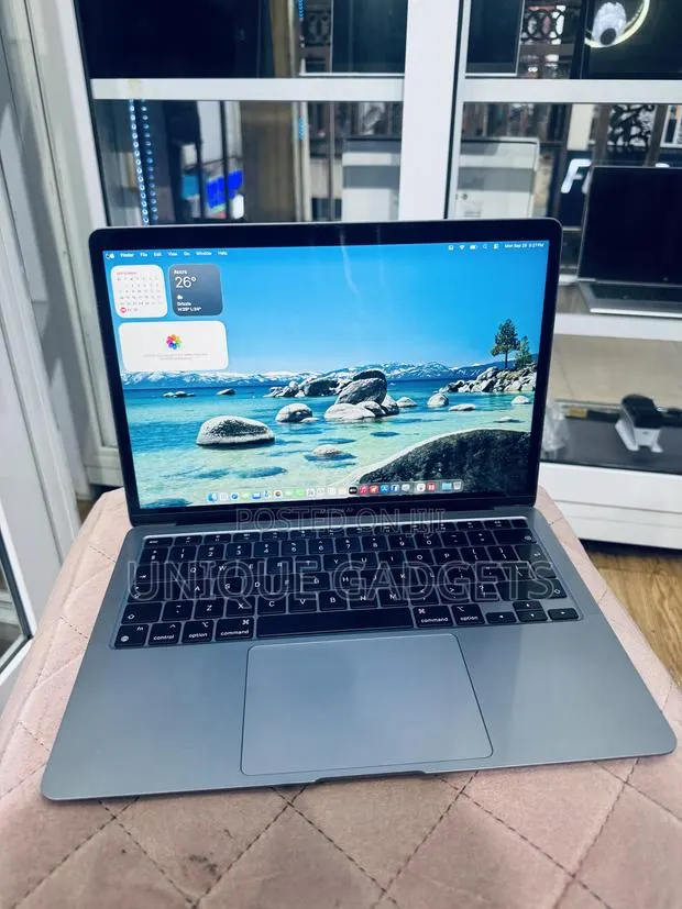 Laptop Apple MacBook Air 2020 M1 8GB Apple M1 SSD 1T · Photo 1