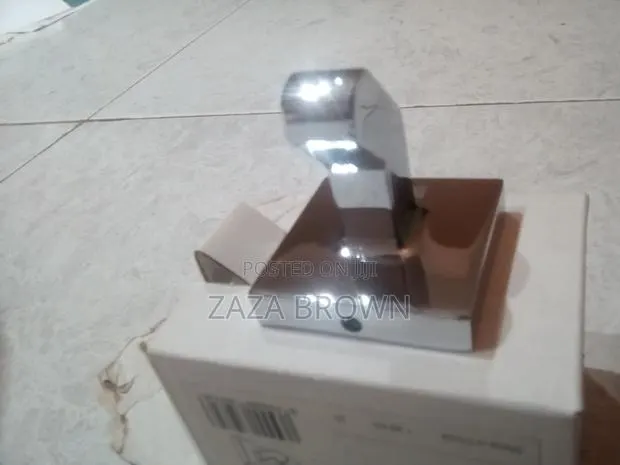 Chrome Door Hook · Photo 1