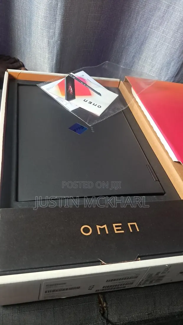 New Laptop HP Omen 15 24GB AMD Ryzen 7 SSD 1.5T · Photo 1