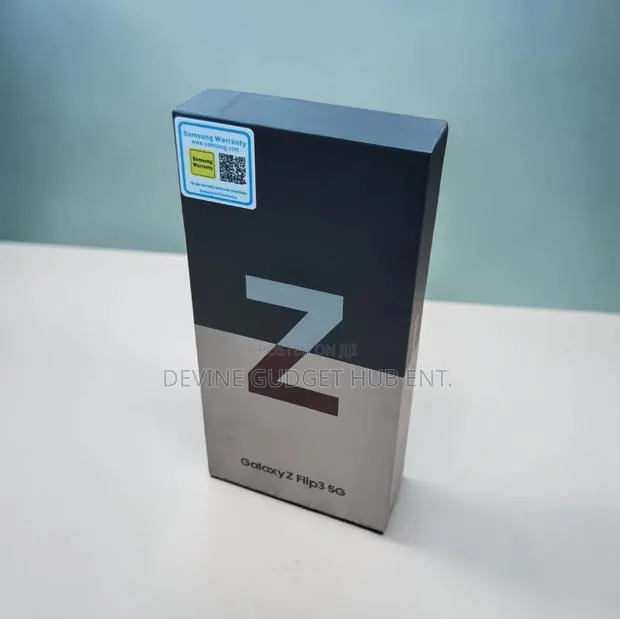 New Samsung Galaxy Z Flip 3 256 GB Blue · Photo 1
