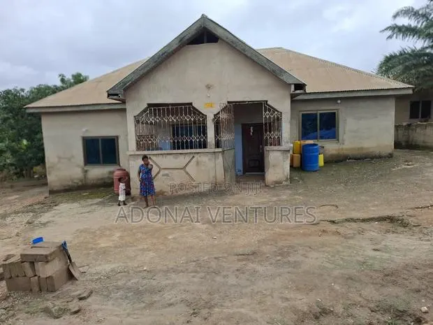4bdrm House in Sokoban Ampabame, Kumasi Metropolitan for sale · Photo 1