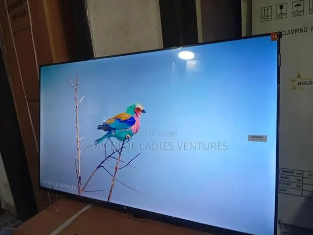 TCL 43” Smart Tv – Designed for Comfort Viewing · Photo 1