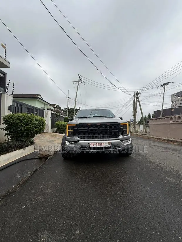 Ford F-150 XLT 2022 Silver