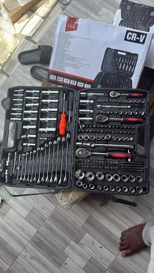 216 PCS Professional Mechanical Tools Box · Photo 2