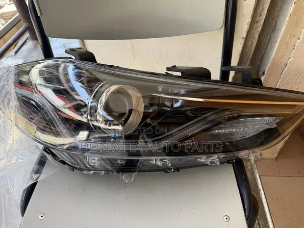 Hyundai Elantra 2017-2018 Spec Headlights Available · Photo 1