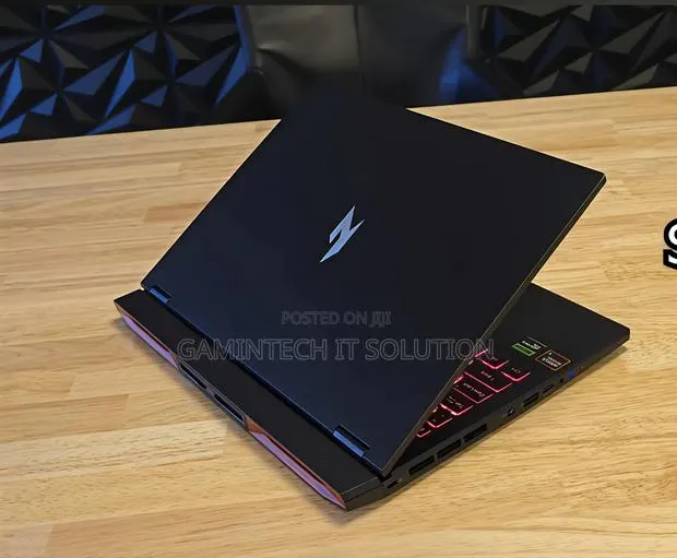 Laptop Acer Nitro 14 32GB AMD Ryzen 7 SSD 1T