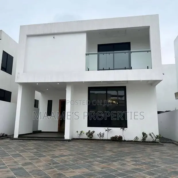 4bdrm Duplex in Spintex for sale · Photo 1