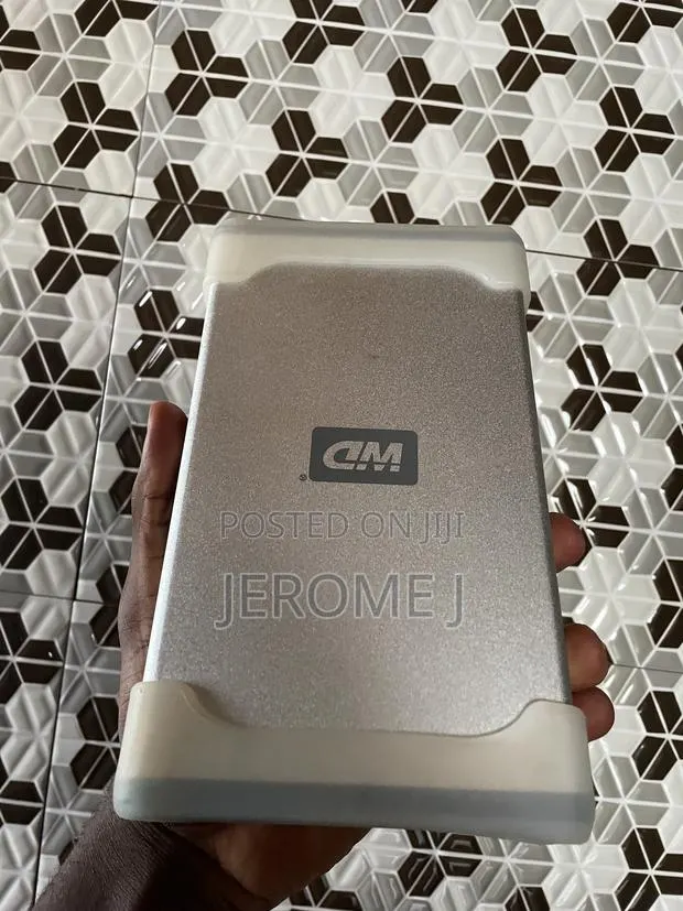 External Hard Drive · Photo 1