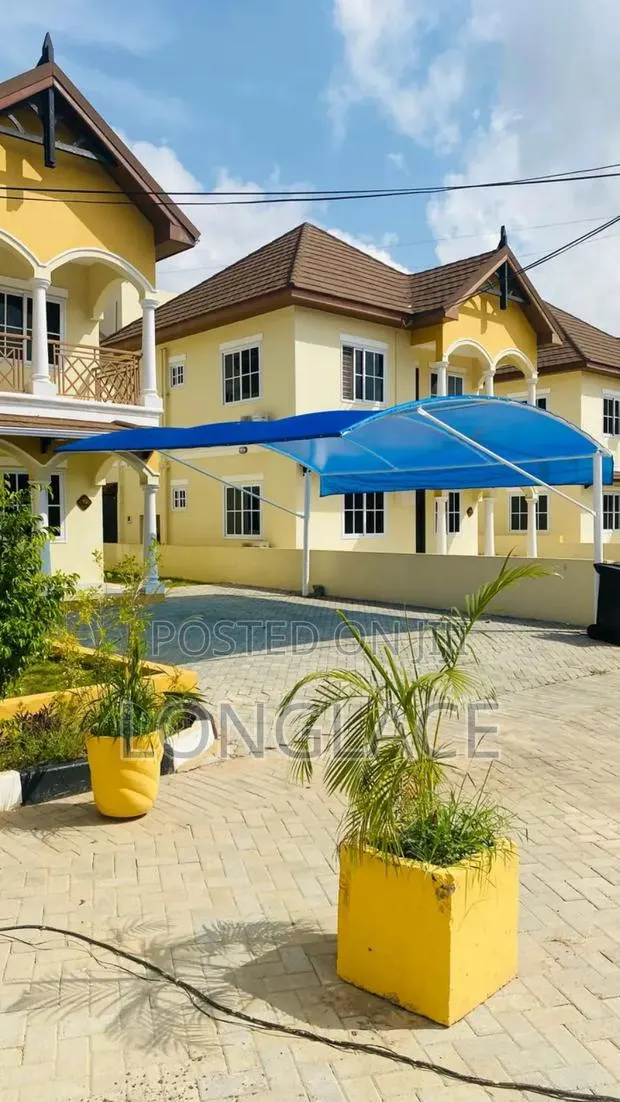 Car Parking Shade Canopy · Photo 1