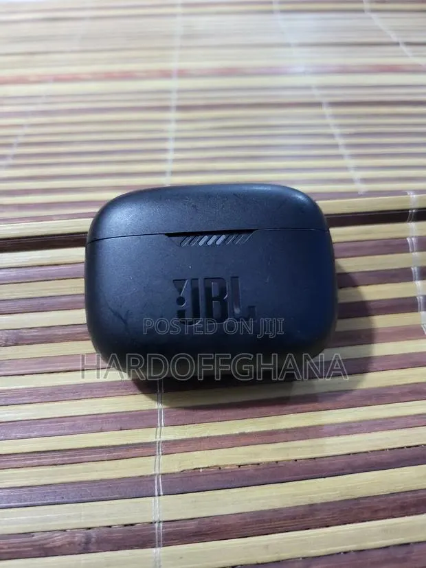 0riginal JBL Ear Bud · Photo 1
