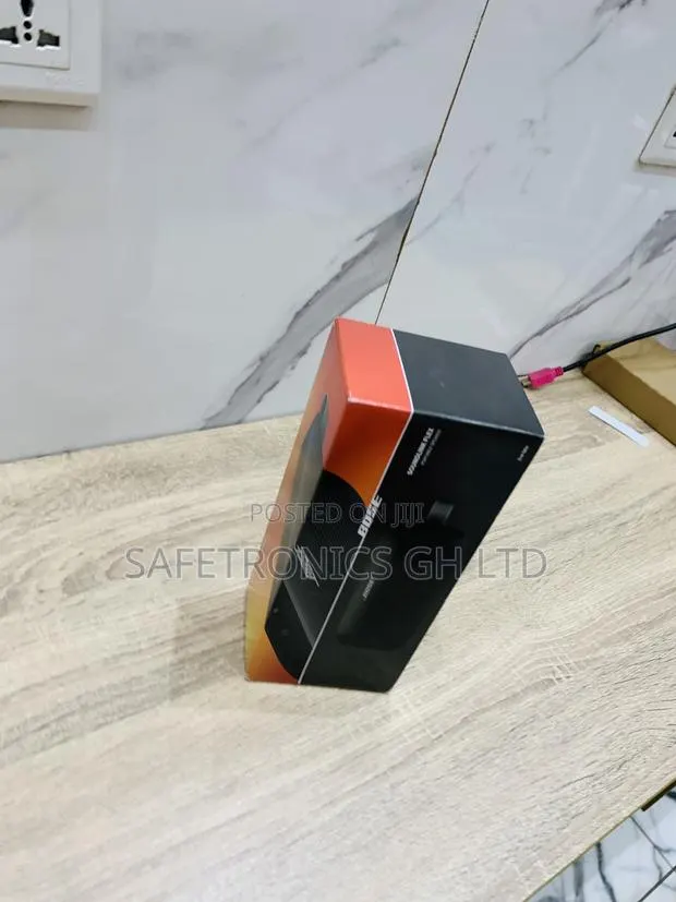 Adorable Sleek Bose SoundLink Flex Portable Bluetooth Speaker · Photo 1