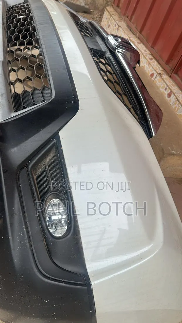 2017,2018,2019 Honda CR-V Complete Front Bumper · Photo 1