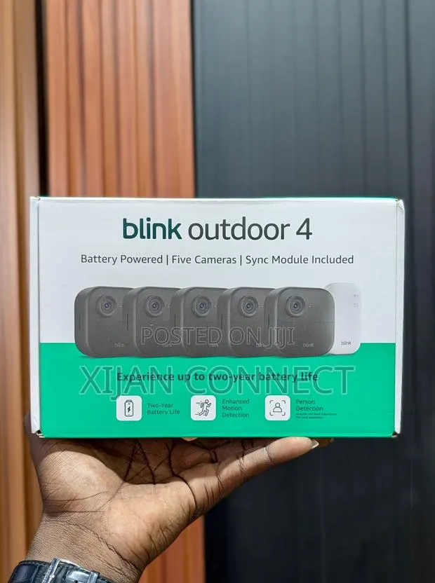 Blink Outdoor 4-Camera System With 5 Cameras and Sync Module · Photo 1