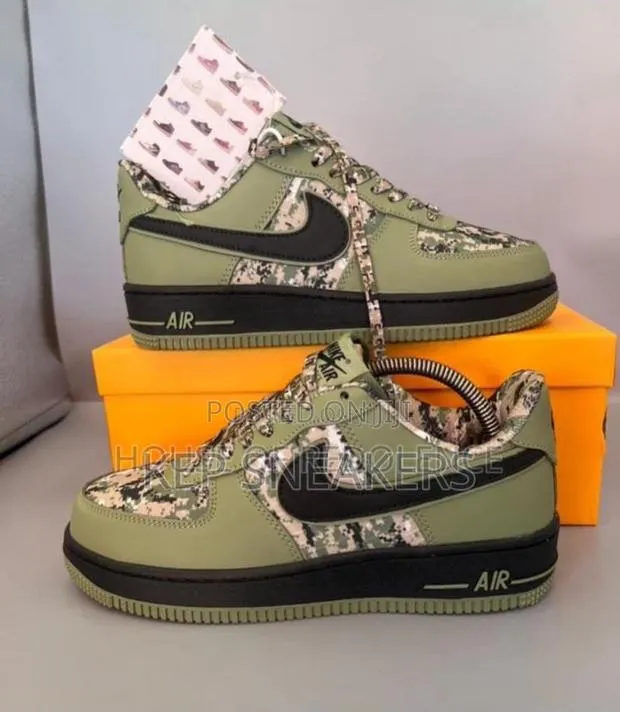 Nike Air Force 1 Low '07 Lv8 Reflective Camo · Photo 1