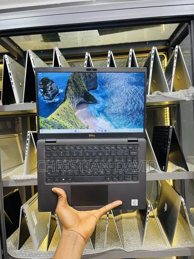 Laptop Dell Latitude 7310 16GB Intel Core i5 SSD 256GB · Photo 1