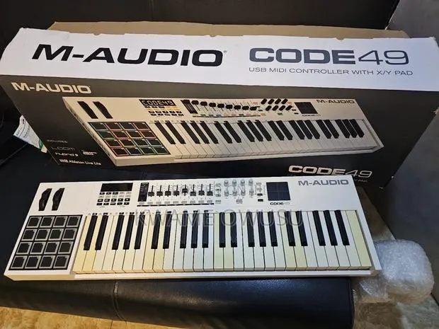 M Audio Code 49 Midi Keyboard · Photo 1