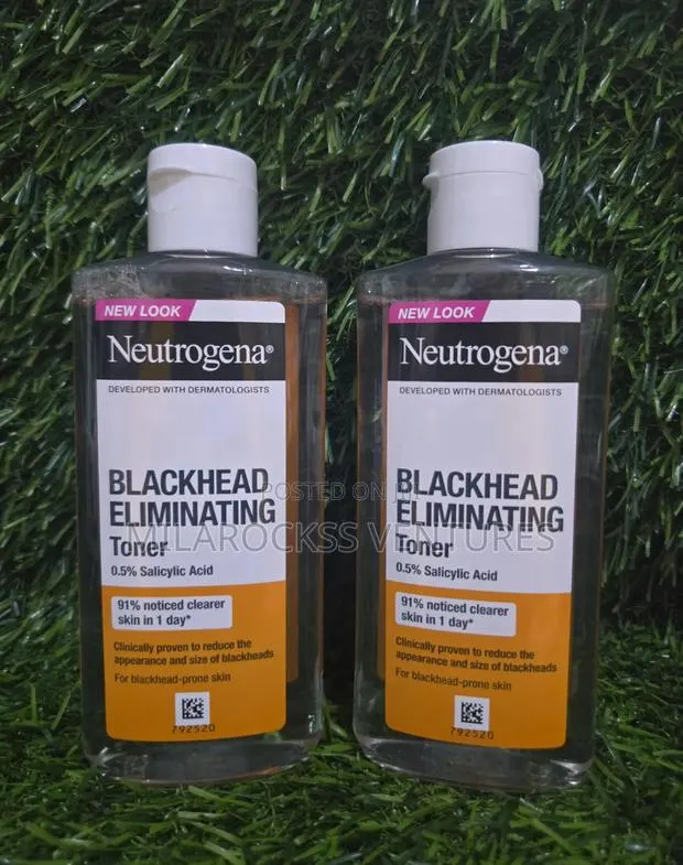 Neutrogena Blackhead Eliminating Toner. · Photo 1