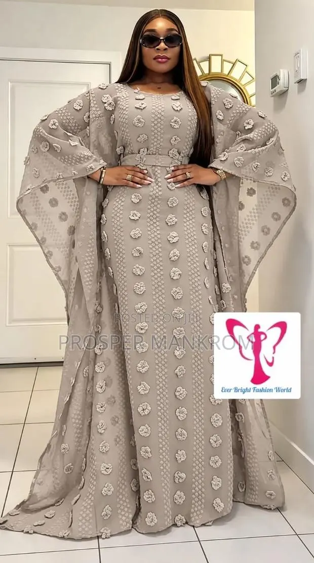Ladies Dresses in Elegance · Photo 1